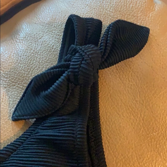 NWT black ribbed one shoulder swim suit - Picture 3 of 3